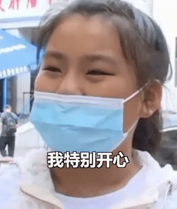 12岁女孩暴增25斤