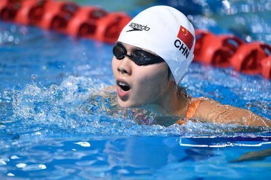 李冰洁400自创造亚洲纪录