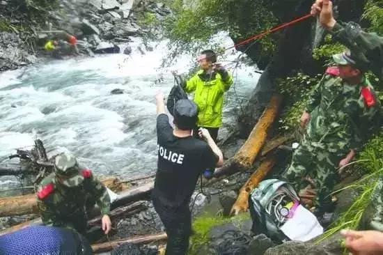 驴友在网红野景点溺亡 家属索赔86万