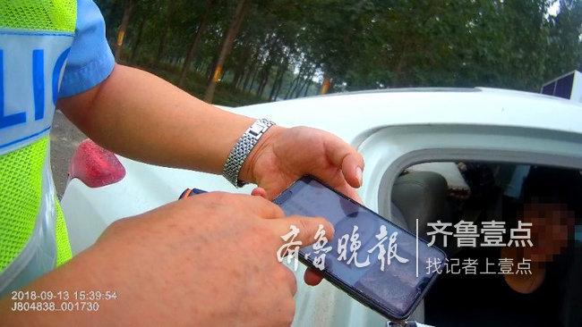 山东单县一男子被曝车内死亡