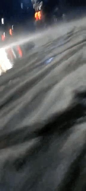 贵州威宁出现冰雹