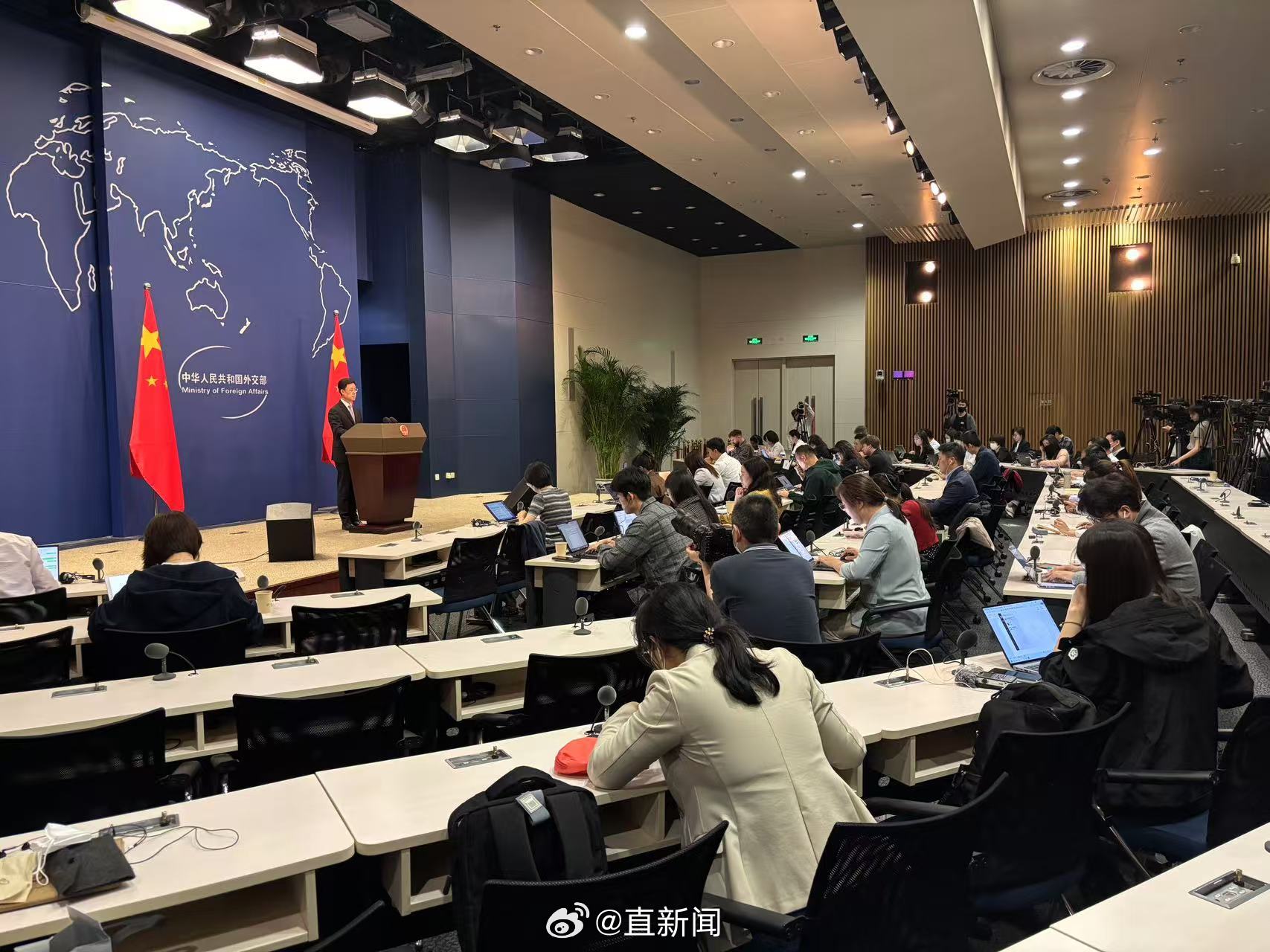 外交部罕见周末开会 这样谈关税