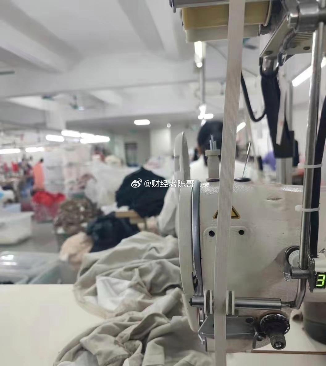 《进厂吧兄弟》已经开始踩缝纫机了