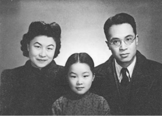 惊！业主进出小区要爬窗，安全隐患何时休？