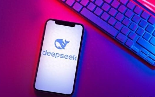 DeepSeek回应“崩了”：技术故障背后的真相与解决方案