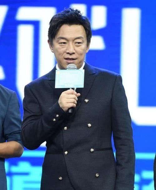 哪吒雕塑被指抄袭