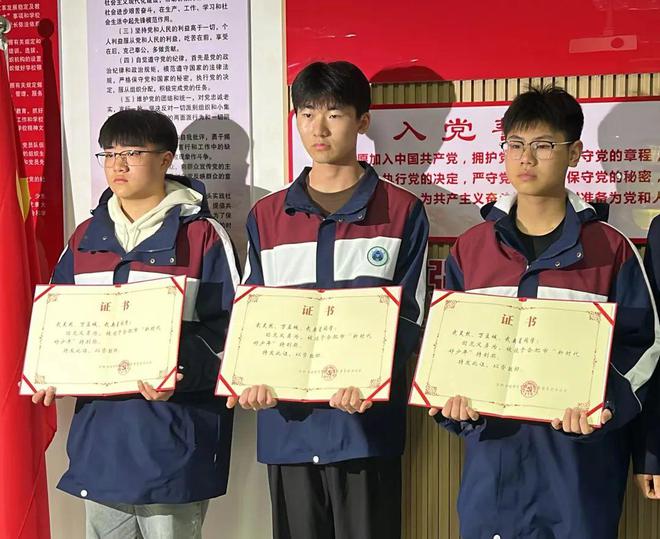 救人缺考男生将补考