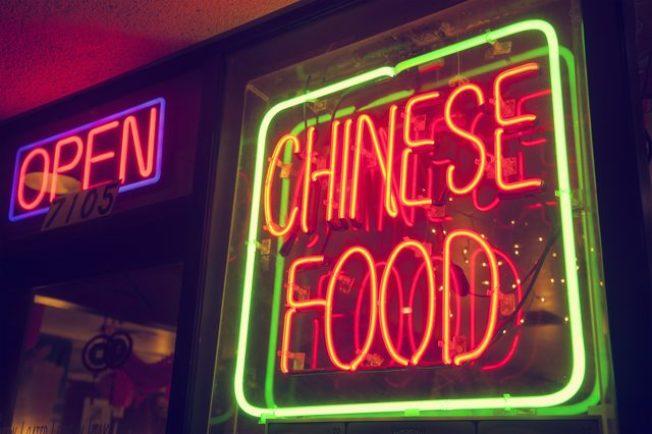 美国人疯狂抢货 中国商家抢生产：全球供应链的惊人逆转！
