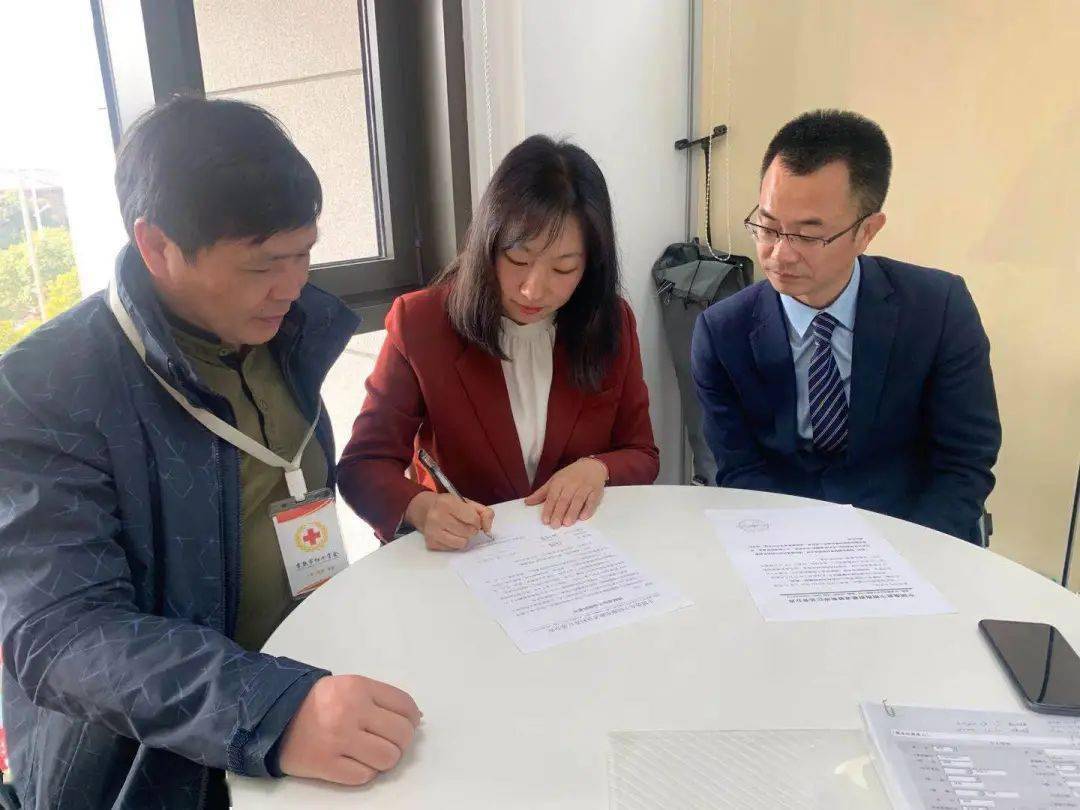 救人小伙获补考机会是社会呵护善举