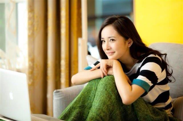 女性生理期怎么提交请假证明？