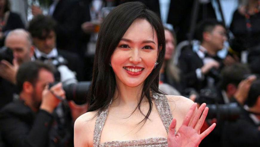 唐嫣戛纳红毯飞吻