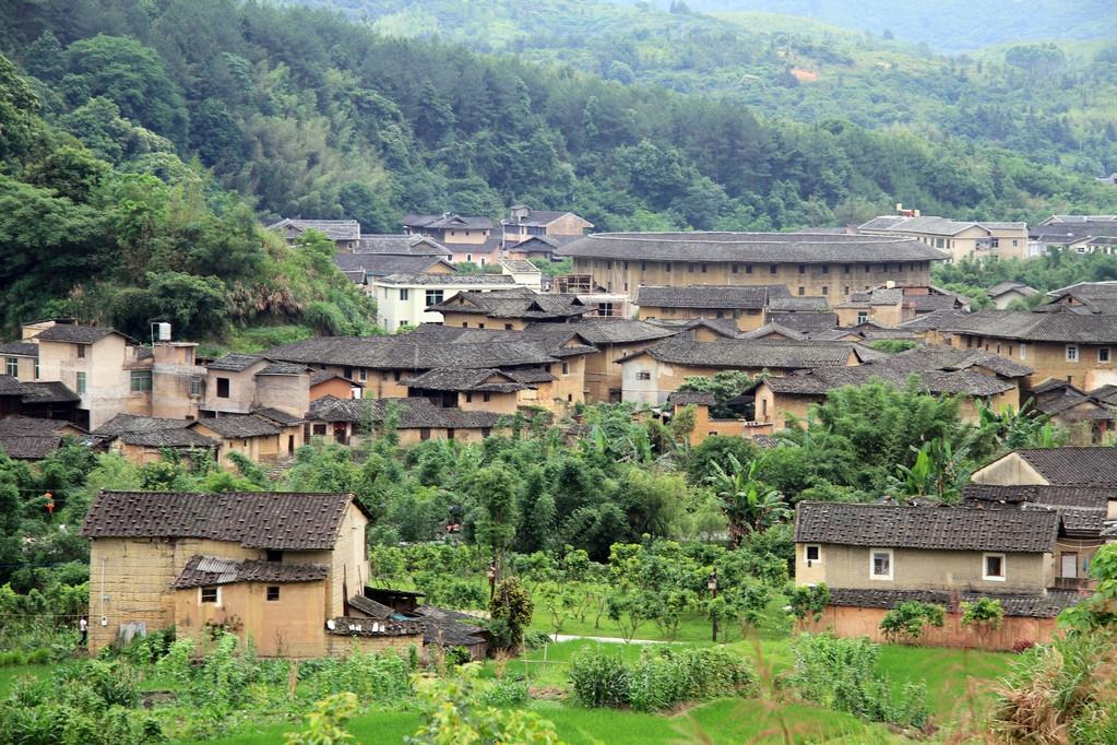 山东一村免费为青年分100㎡楼房！政策背后藏着什么秘密？