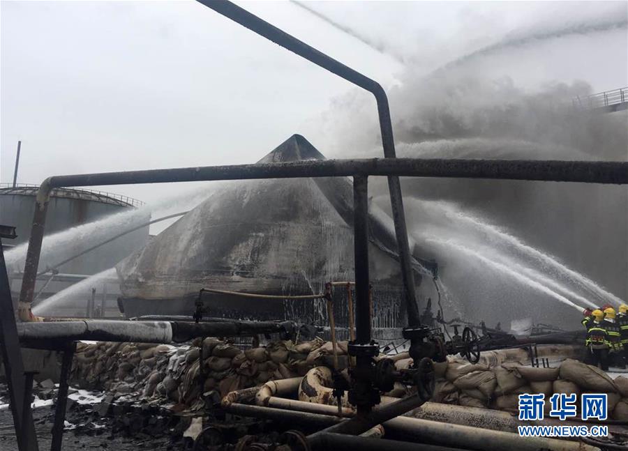 震惊！山东一化工车间发生爆炸事故，现场浓烟滚滚！事故原因正在调查中