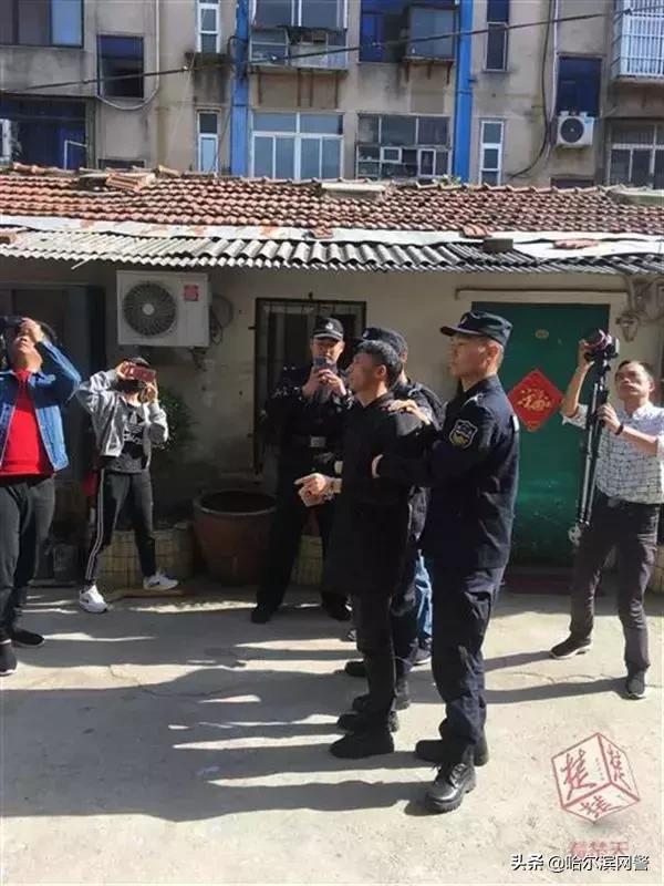 "坐牢8年无罪释放 男子悬赏寻真凶"：蒙冤者的血泪抗争，谁该为冤案负责？