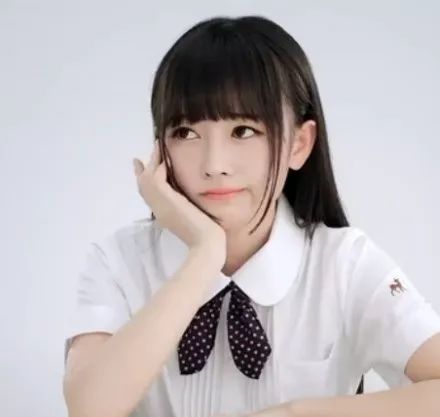 震惊！荣梓杉疑似恋爱，女友竟是混血美女，细节曝光引热议