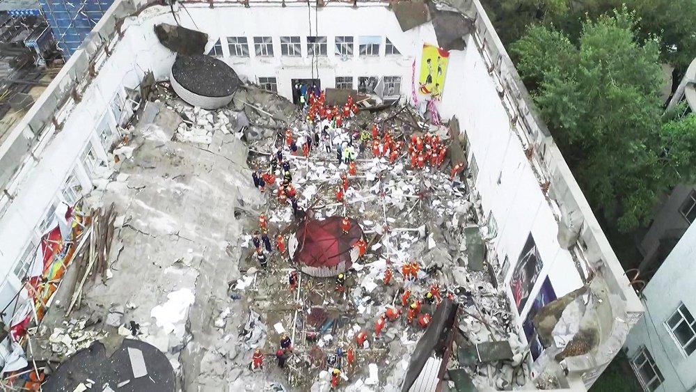 震惊！在建楼房倒塌致11死，背后隐藏哪些安全隐患？