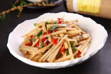 震惊！Labubu被炒至2600元，背后隐藏着什么秘密？
