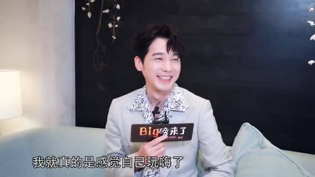 震惊！汪苏泷的拍照搭子是真蛇，揭秘背后不为人知的故事