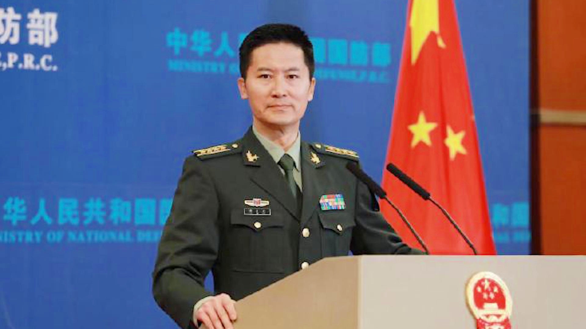 震惊！国防部回应美称中方全方位演练收台，释放何种战略信号？