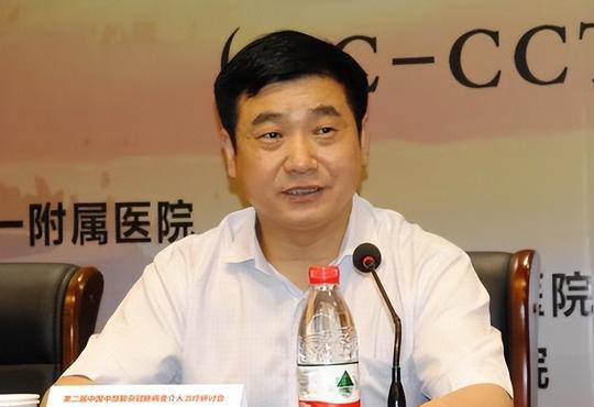 震惊！"亚洲最大医院"原院长阚全程被查，背后隐藏了什么？