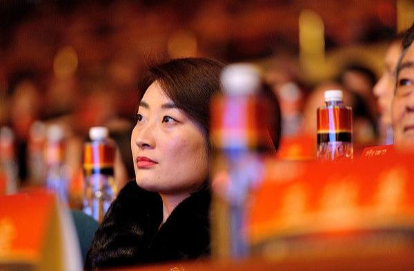 重磅！宗馥莉正式接手娃哈哈实业公司，能否续写商业传奇？