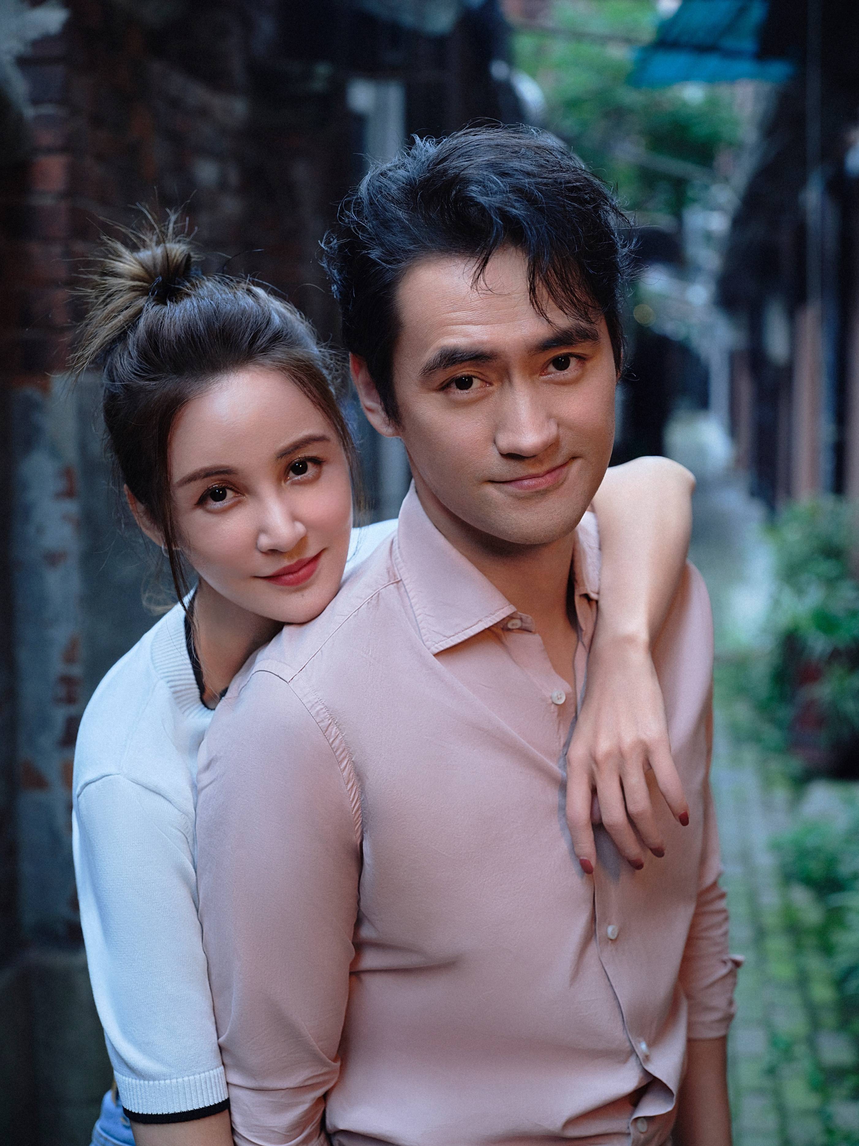 甜蜜如初！袁弘张歆艺发文庆祝结婚九周年，恩爱细节曝光引热议
