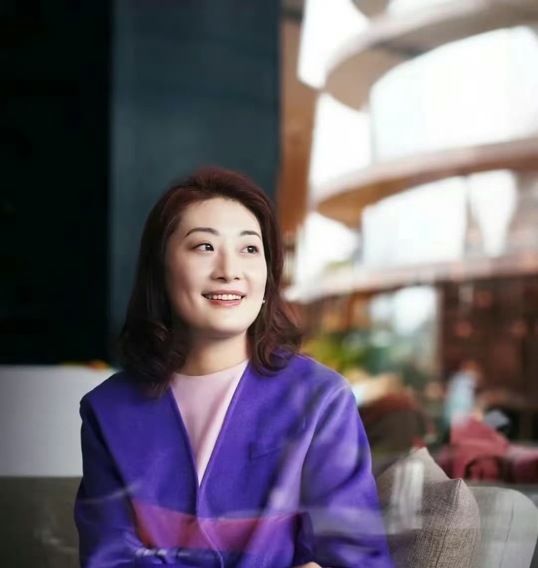 震撼！宗馥莉正式接手娃哈哈实业公司，能否续写商业传奇？