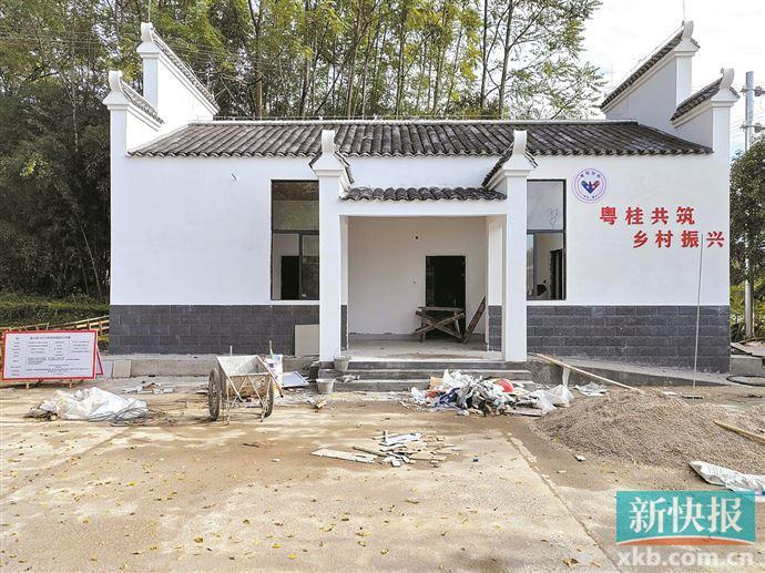 震惊！县委书记花千万元建10座豪华公厕引争议，背后真相令人咋舌！